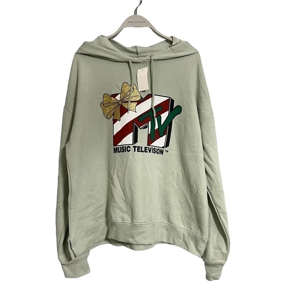 MTV Christmas hooded Sweatshirt present nwt - Picture 3 of 6